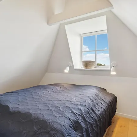 2 Bedroom Stunning In * Blåvand