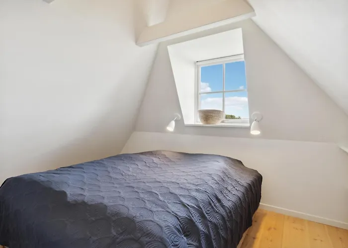 2 Bedroom Stunning In * Blåvand
